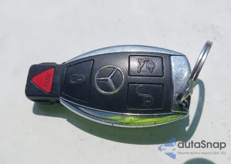 2011 Mercedes-Benz E 350 4Matic z USA, uszkodzony, nr VIN WDDHF8HB0BA433116